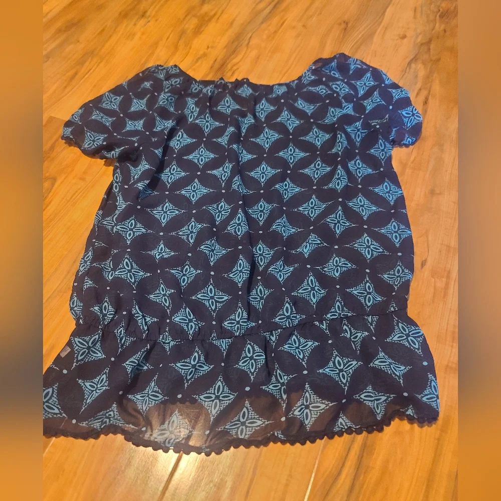 Blouse - Picture 2 of 3